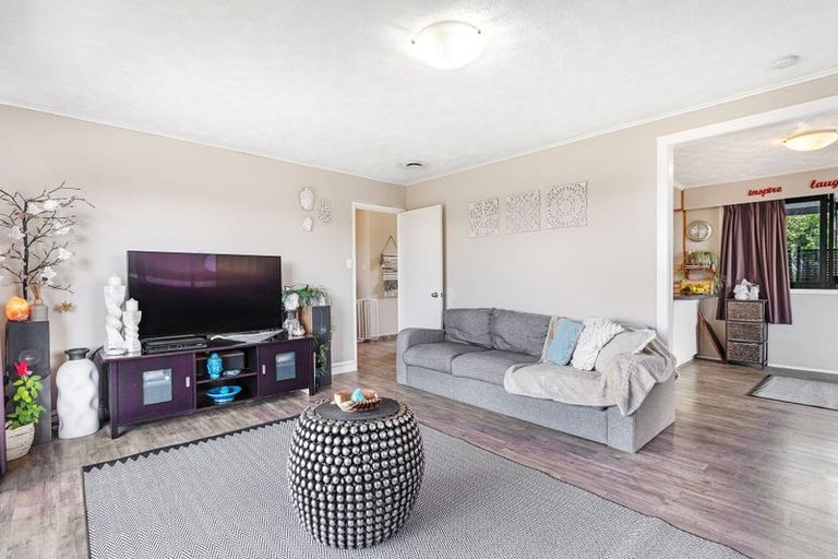 Photo of property in 1 Bata Place, Pomare, Rotorua, 3015