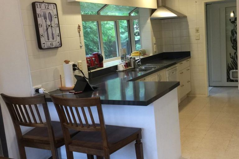 Photo of property in 38 Marlborough Avenue, Glenfield, Auckland, 0629