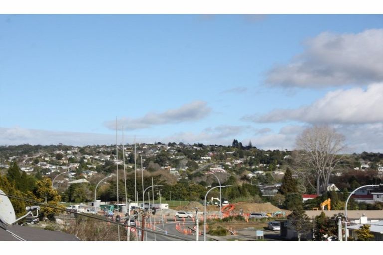 Photo of property in 61 Tarewa Road, Morningside, Whangarei, 0110
