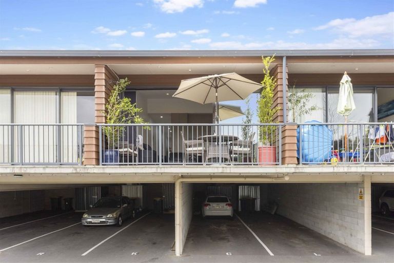 Photo of property in 25/28 The Avenue, Albany, Auckland, 0632