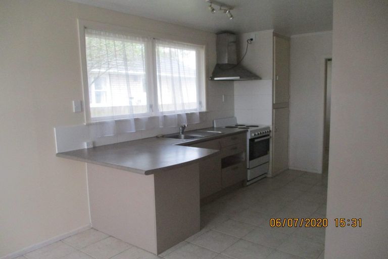 Photo of property in 8 Pandora Place, Pakuranga, Auckland, 2010