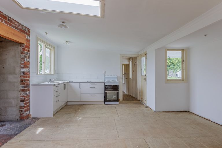 Photo of property in 217 Caves Road, Te Ore Ore, Masterton, 5886