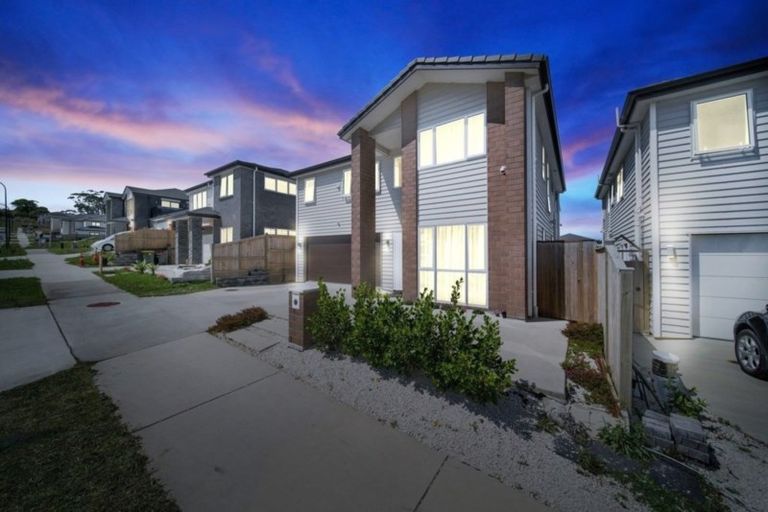 Photo of property in 25 Peihinga Road, Flat Bush, Auckland, 2019