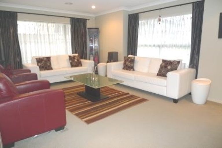 Photo of property in 80 Erlestoke Crescent, Churton Park, Wellington, 6037