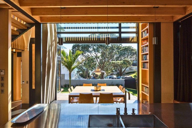 Photo of property in 22 Ewen Street, Takapuna, Auckland, 0622