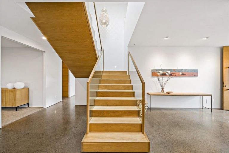 Photo of property in 106a Godden Crescent, Mission Bay, Auckland, 1071