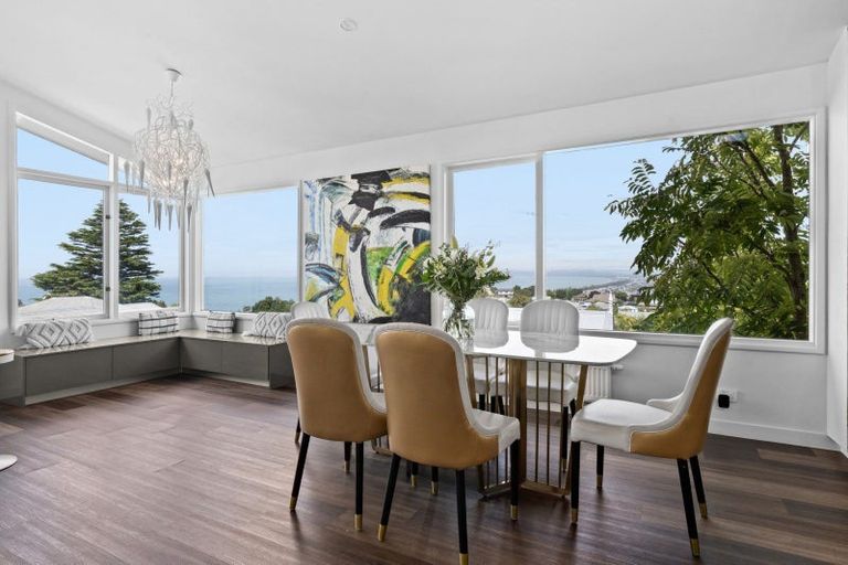 Photo of property in 2a Cobden Road, Bluff Hill, Napier, 4110