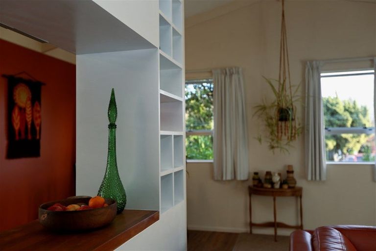 Photo of property in 21 Edelweiss Grove, Timberlea, Upper Hutt, 5018