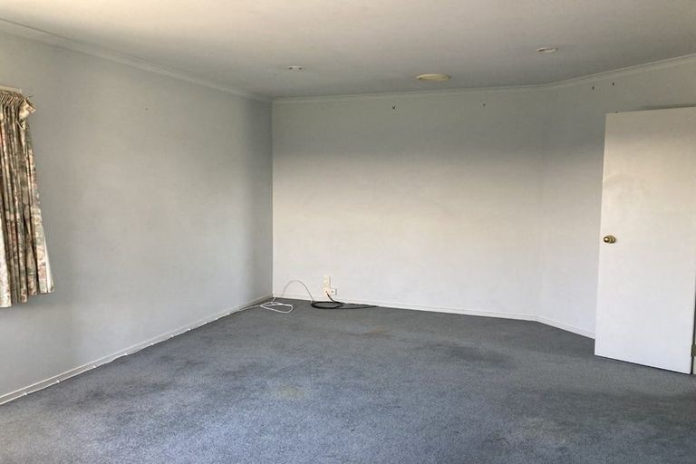 Photo of property in 35 Waiwherowhero Drive, St Andrews, Hamilton, 3200