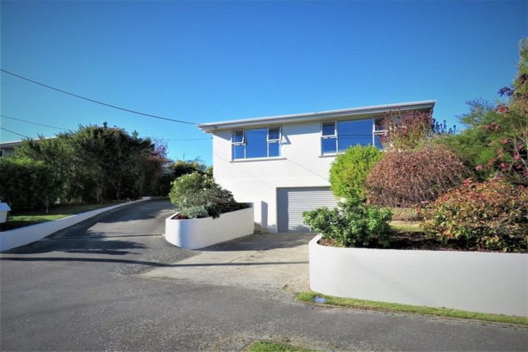 Photo of property in 16 Arthur Street, Holmes Hill, Oamaru, 9401