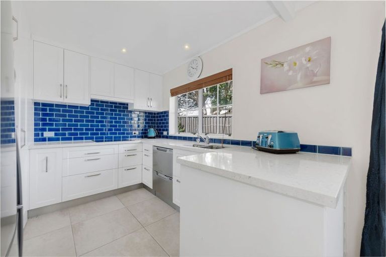 Photo of property in 4/2 Tampin Road, Hillpark, Auckland, 2102