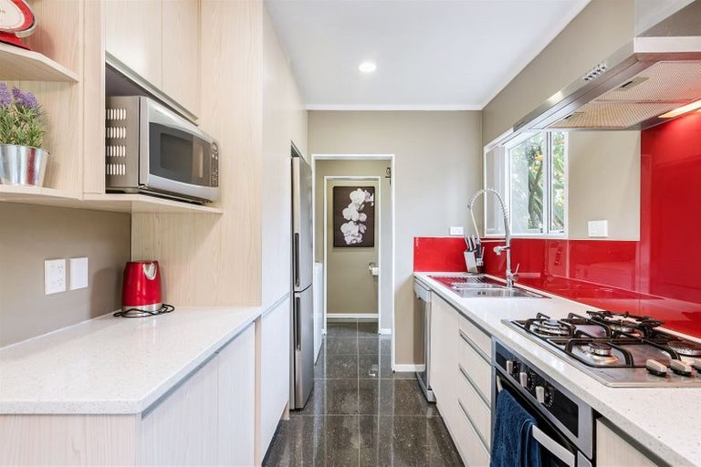 Photo of property in 21/24 Eastglen Road, Glen Eden, Auckland, 0602