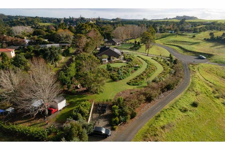Photo of property in 4 Lensvelt Lane, Kerikeri, 0230