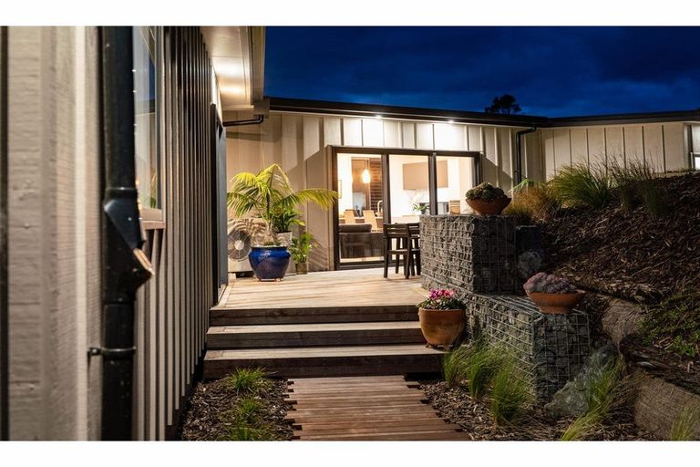 Photo of property in 140 Estuary Drive, Mangawhai Heads, Mangawhai, 0505