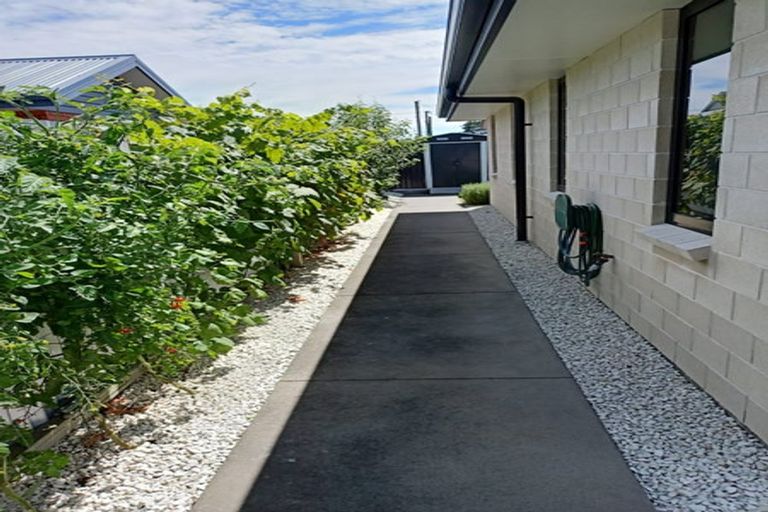 Photo of property in 16 Johnstone Street, Tinwald, Ashburton, 7700