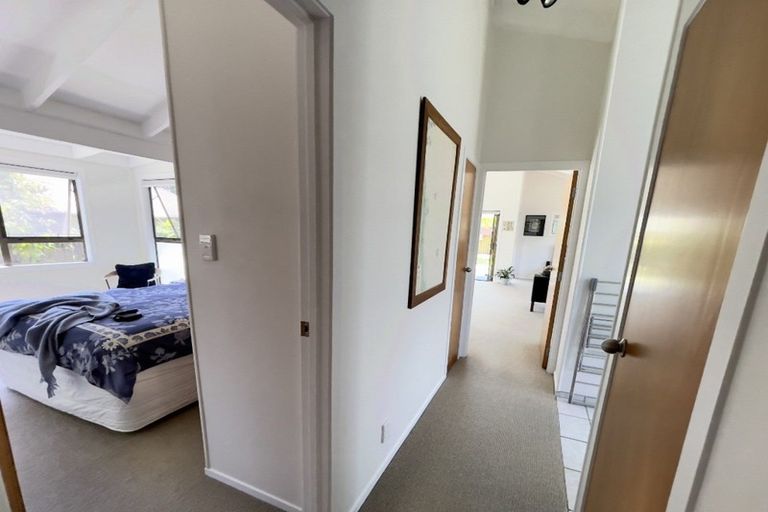 Photo of property in 402 Linton Crescent, Whangamata, 3620