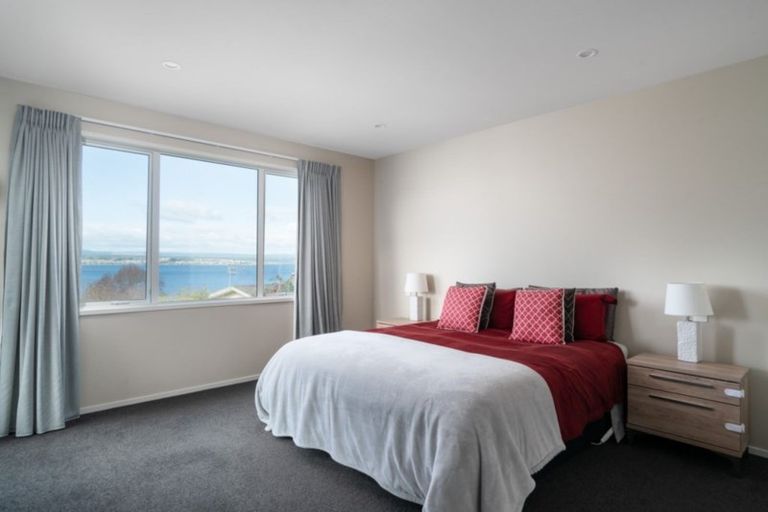 Photo of property in 3b Isobel Street, Acacia Bay, Taupo, 3330