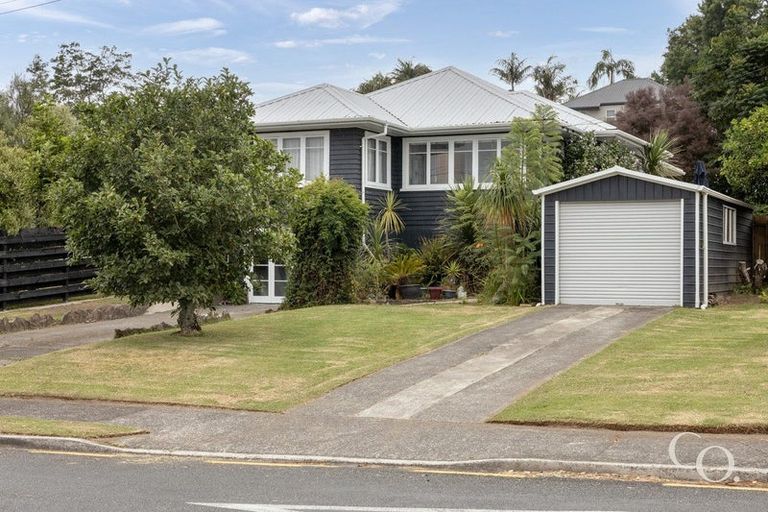 Photo of property in 140 Sutherland Road, Brookfield, Tauranga, 3110