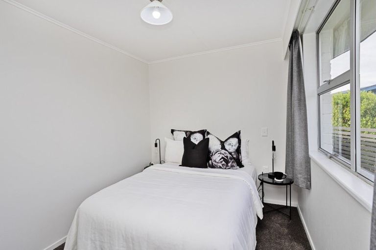 Photo of property in 26 Dalry Street, Wallacetown, 9816