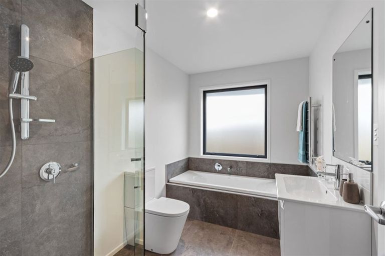 Photo of property in 24 Rannoch Drive, Yaldhurst, Christchurch, 8042