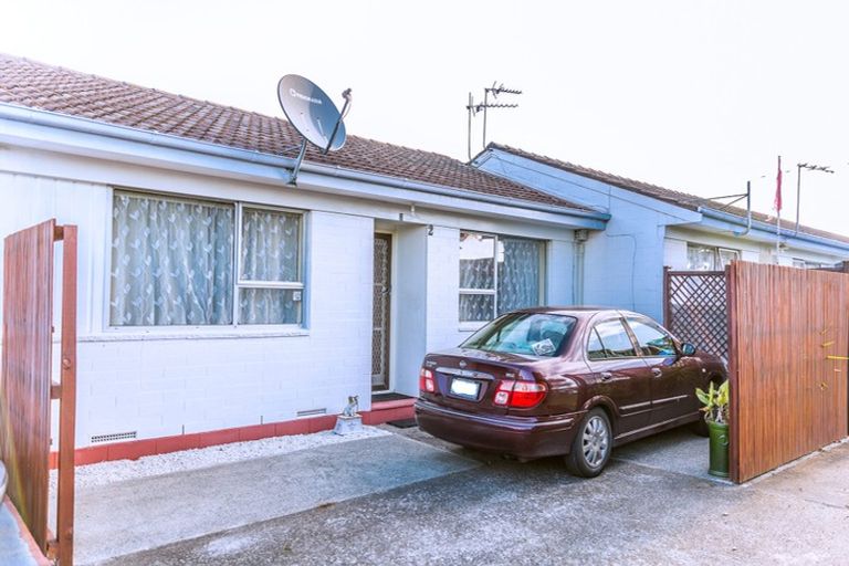 Photo of property in 2/118 Saint George Street, Papatoetoe, Auckland, 2025