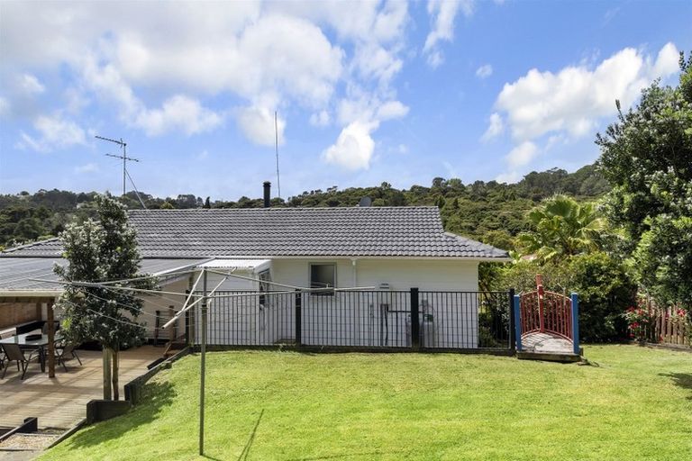 Photo of property in 35 Spinella Drive, Bayview, Auckland, 0629