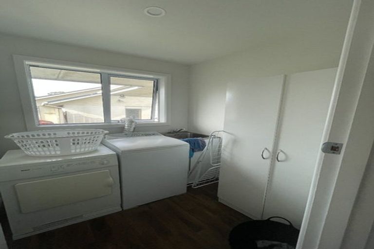 Photo of property in 2/60 Grahams Road, Burnside, Christchurch, 8041