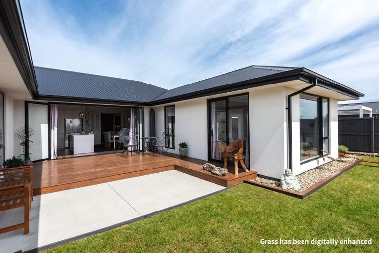 Photo of property in 18 Pistacia Place, Hornby, Christchurch, 8025