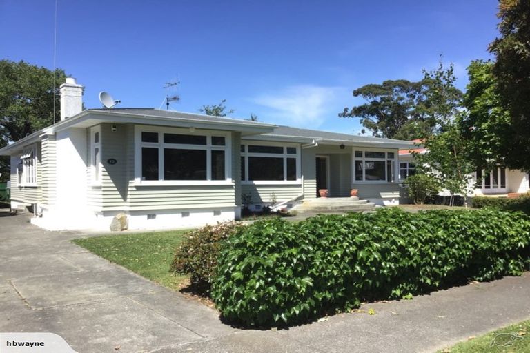 Photo of property in 12 Logan Avenue, Marewa, Napier, 4110