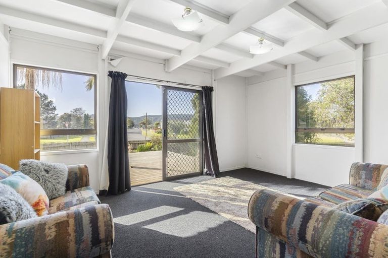 Photo of property in 100 Mayfair Avenue, Whangamata, 3620