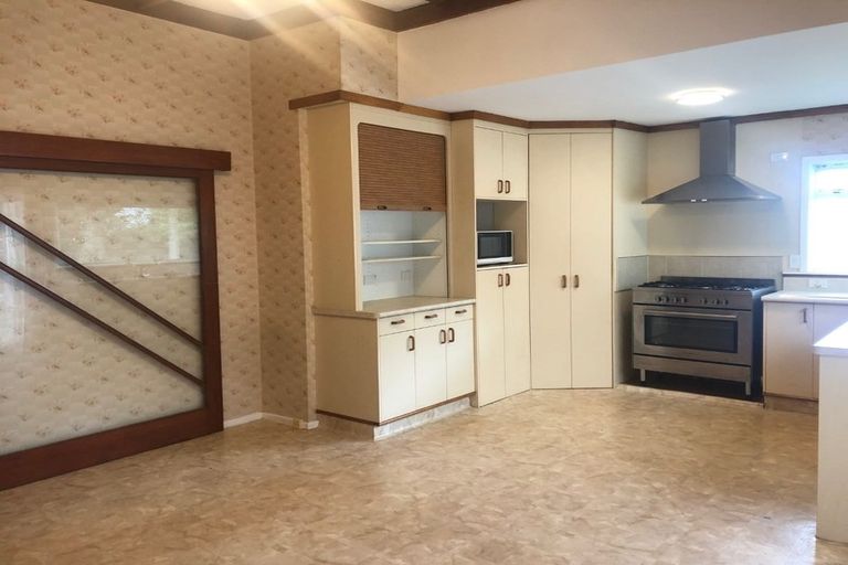 Photo of property in 65 Mako Mako Road, Levin, 5510