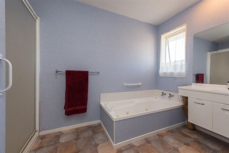 Photo of property in 13 Glenaven Drive, Motueka, 7120