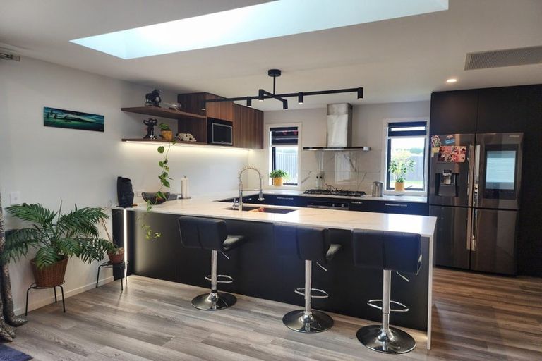 Photo of property in 33 Te Kanawa Lane, Rolleston, 7615