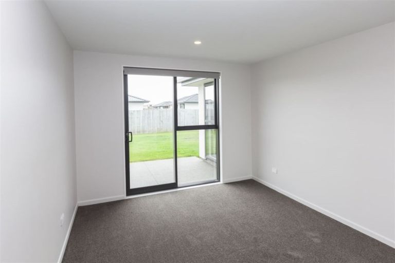 Photo of property in 10 Kingsbridge West, Burwood, Christchurch, 8083