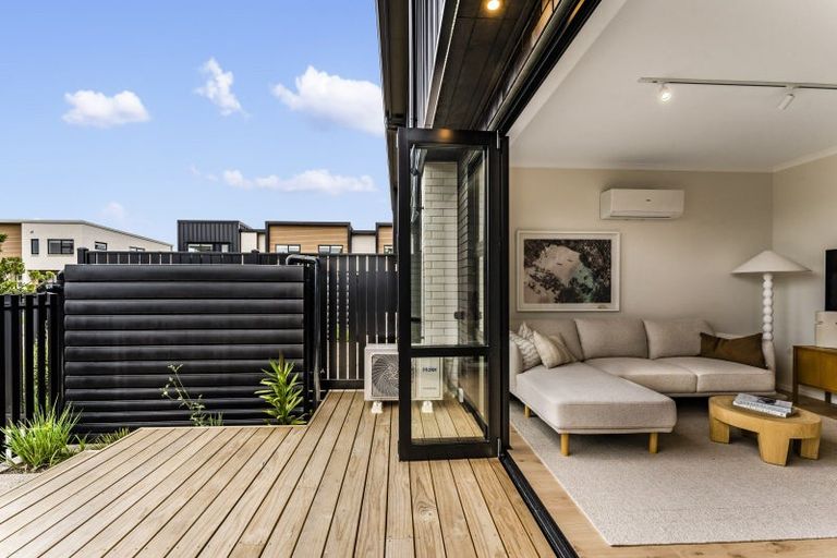 Photo of property in 3 Yozin Road, Swanson, 0612