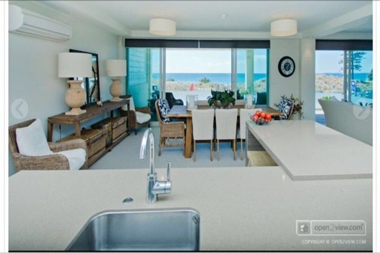 Photo of property in 2/154 Marine Parade, Mount Maunganui, 3116