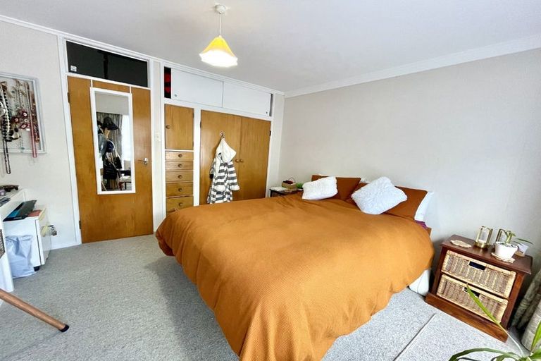 Photo of property in 3/88 Lake Road, Northcote, Auckland, 0627