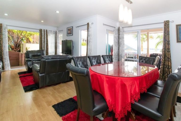 Photo of property in 5 Alice Place, Hillcrest, Auckland, 0627