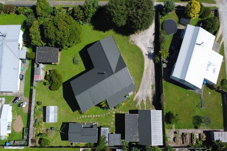 Photo of property in 64 Abel Tasman Drive, Takaka, 7110