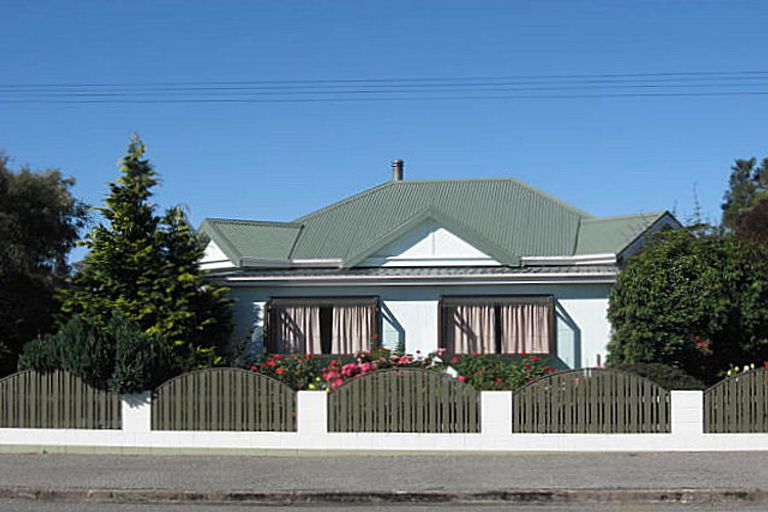 Photo of property in 49 Harris Street, Waimate, 7924