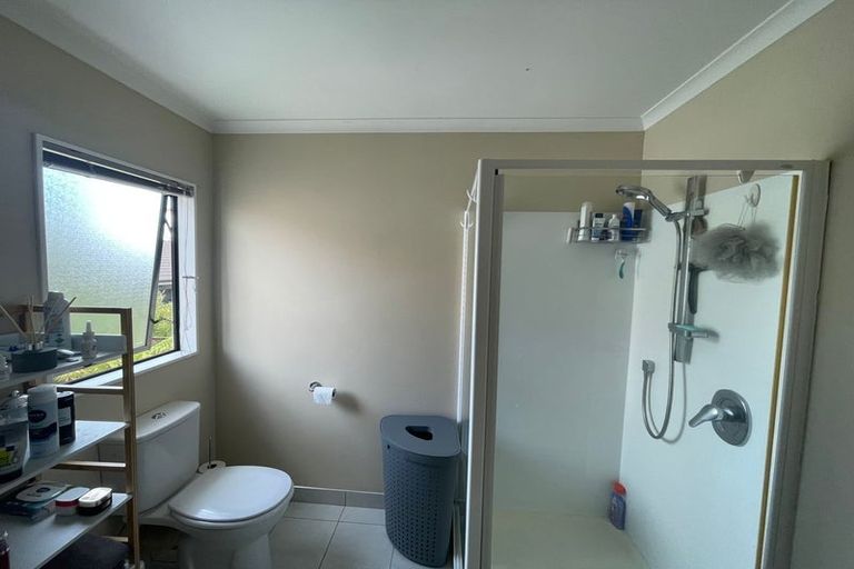 Photo of property in 9 Kalmore Place, Flat Bush, Auckland, 2016