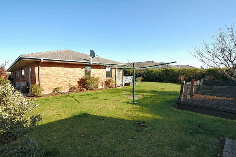Photo of property in 33 Rolleston Drive, Rolleston, 7614