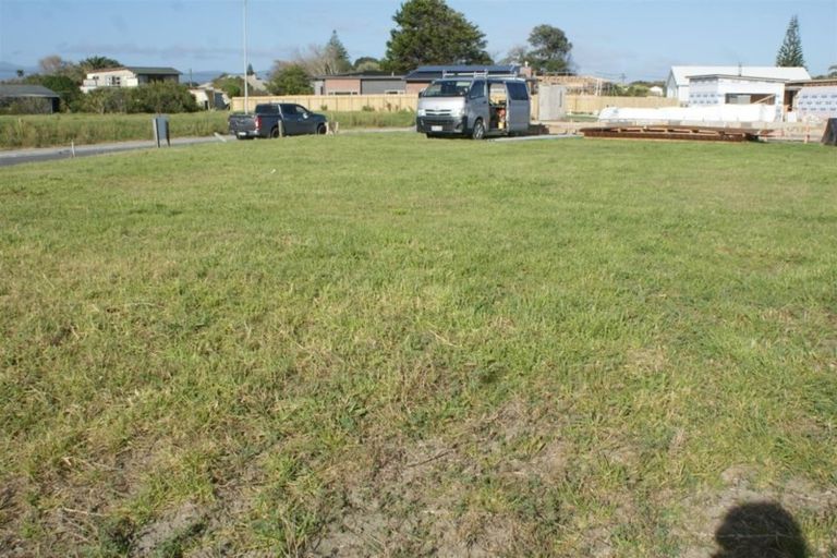 Photo of property in 10 Seagrass Place, Otaki Beach, Otaki, 5512