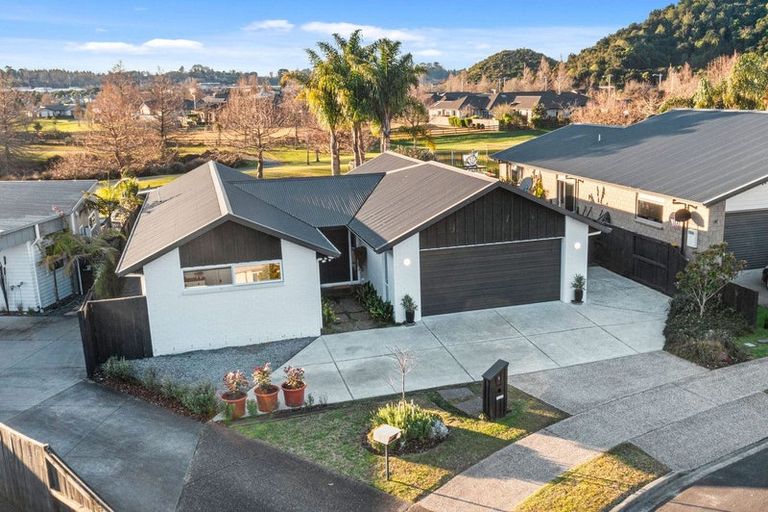 Photo of property in 9 Bracken Mews, Pyes Pa, Tauranga, 3112