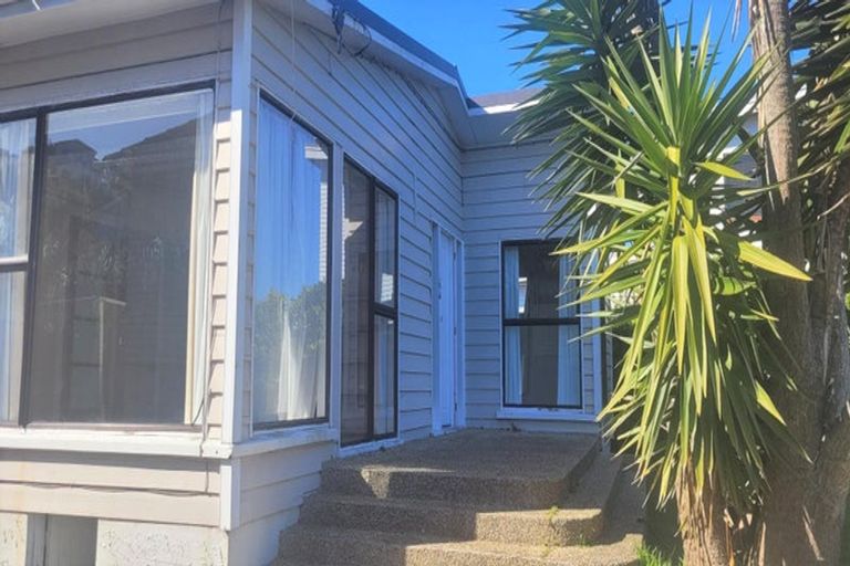 Photo of property in 94 Mana Esplanade, Paremata, Porirua, 5026