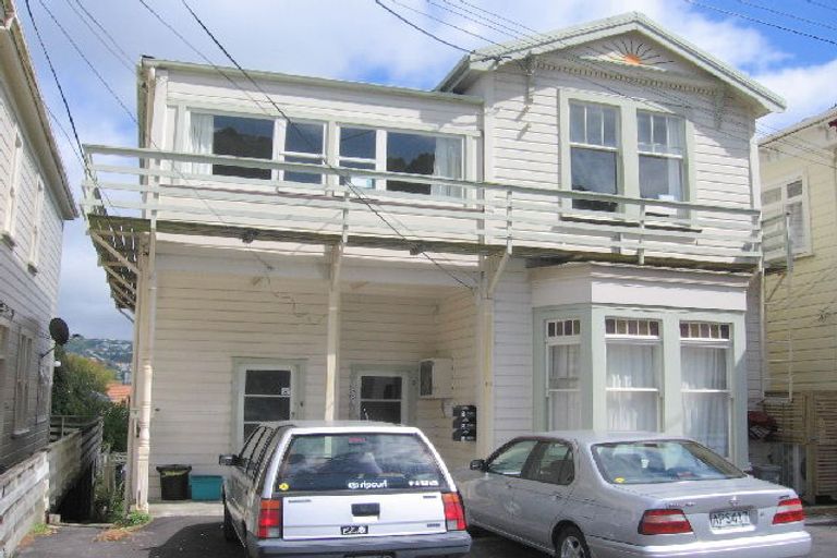 Photo of property in 4/112 Austin Street, Mount Victoria, Wellington, 6011