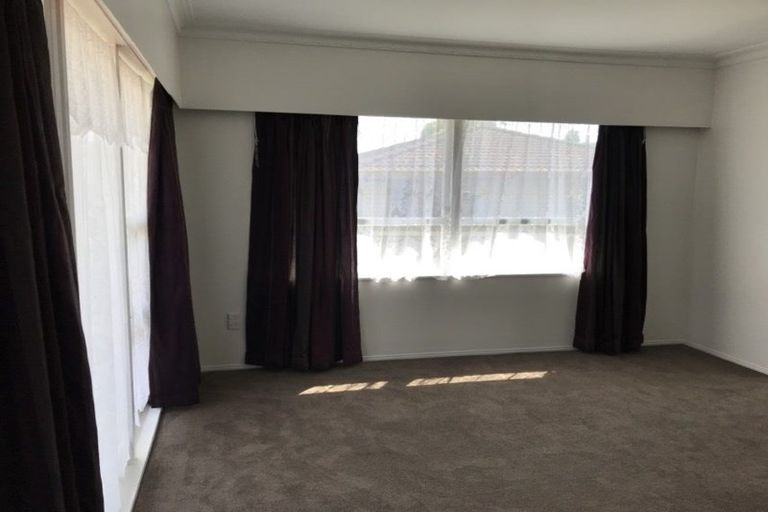 Photo of property in 2/25 Wellington Street, Papakura, 2110