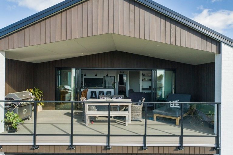 Photo of property in 11a Mana Street, Otumoetai, Tauranga, 3110