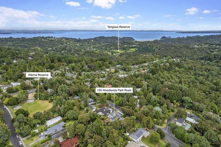 Photo of property in 125 Woodlands Park Road, Titirangi, Auckland, 0604