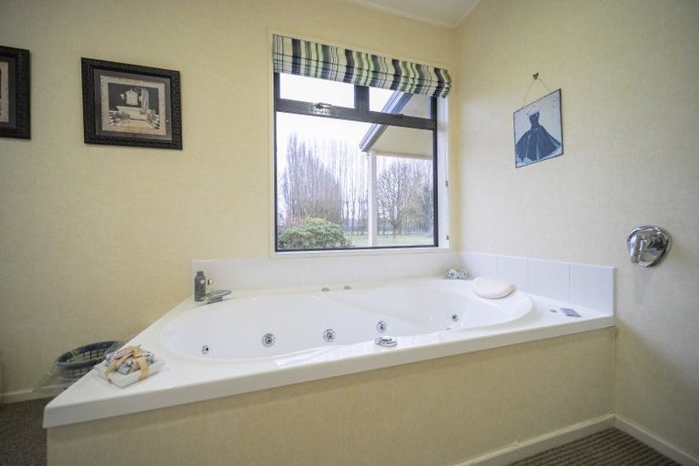 Photo of property in 1127 Te Anau Mossburn Highway, Hillside, Te Anau, 9672